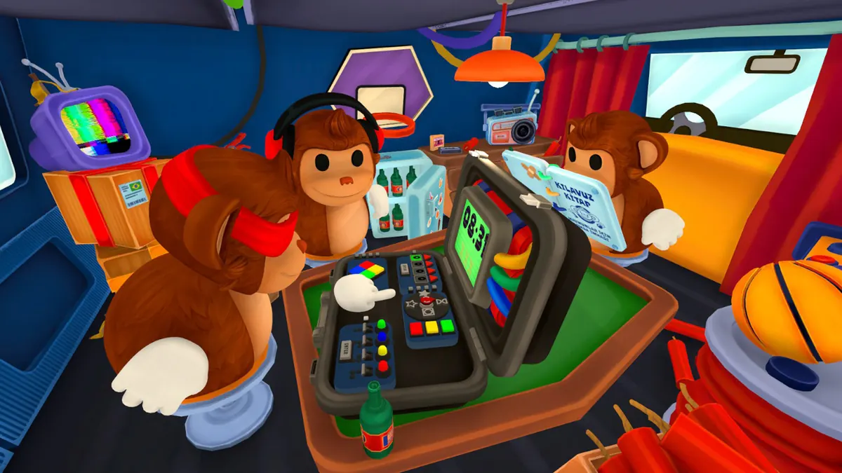 Official BOMBANANA gameplay screenshot showing three monkeys around the bomb